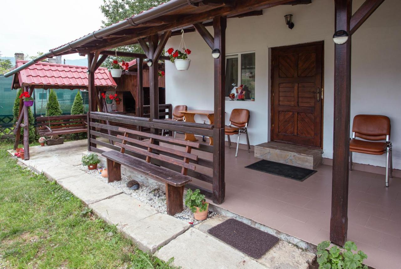 Casa De Vacanta Armi Molidu ภายนอก รูปภาพ